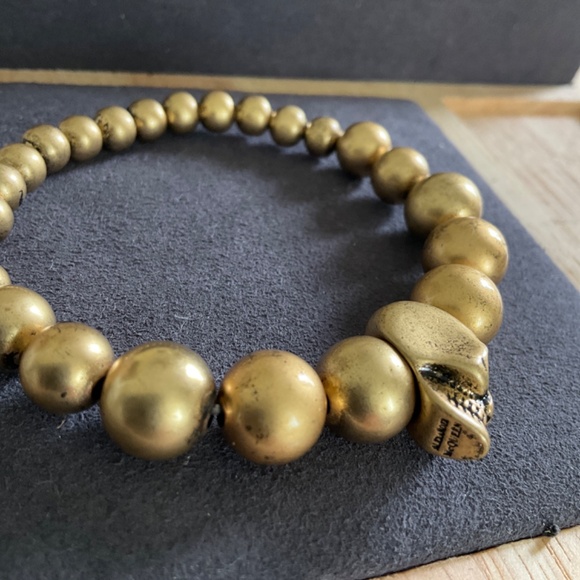 Alexander McQueen Gold Beaded Skull Bracelet - Picture 4 of 4